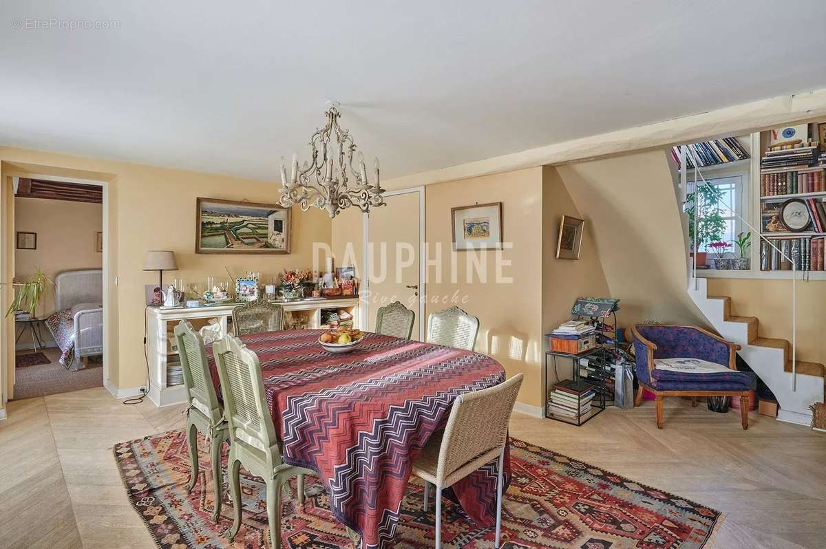 Appartement à PARIS-6E