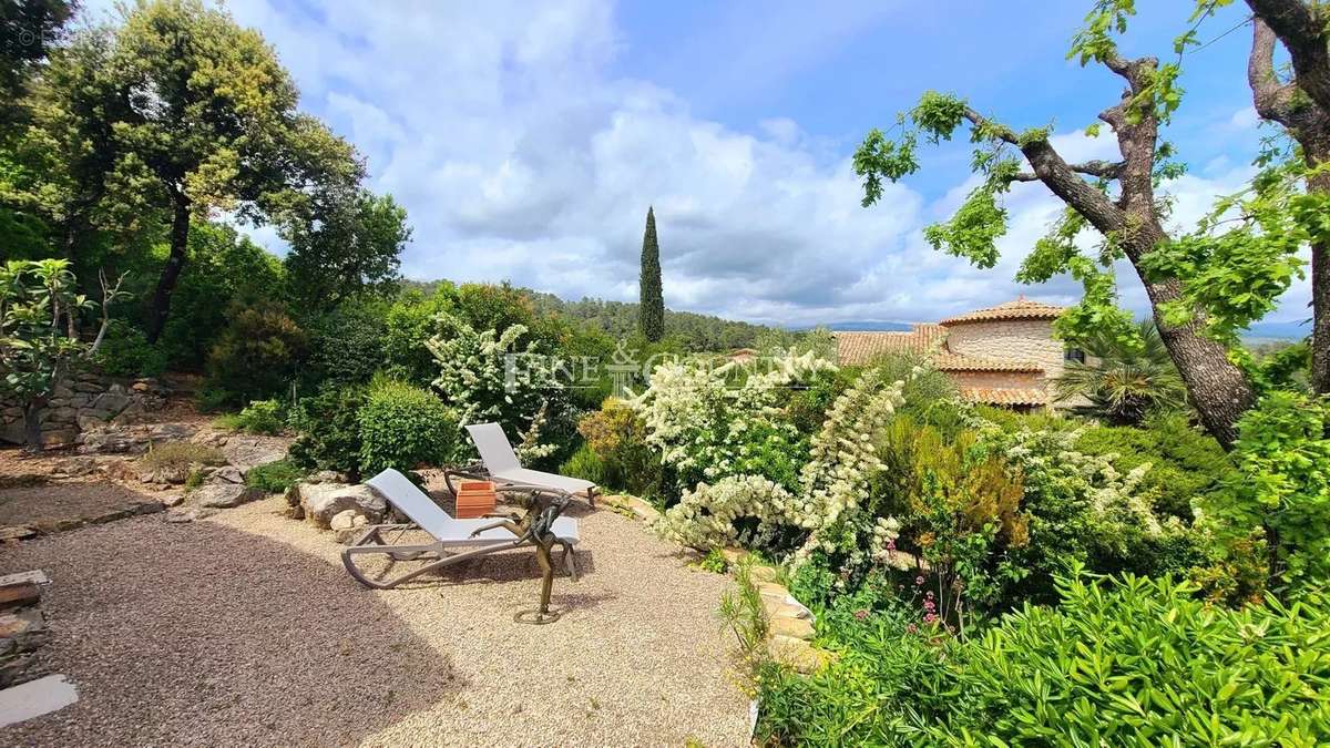 Maison à MONTAUROUX