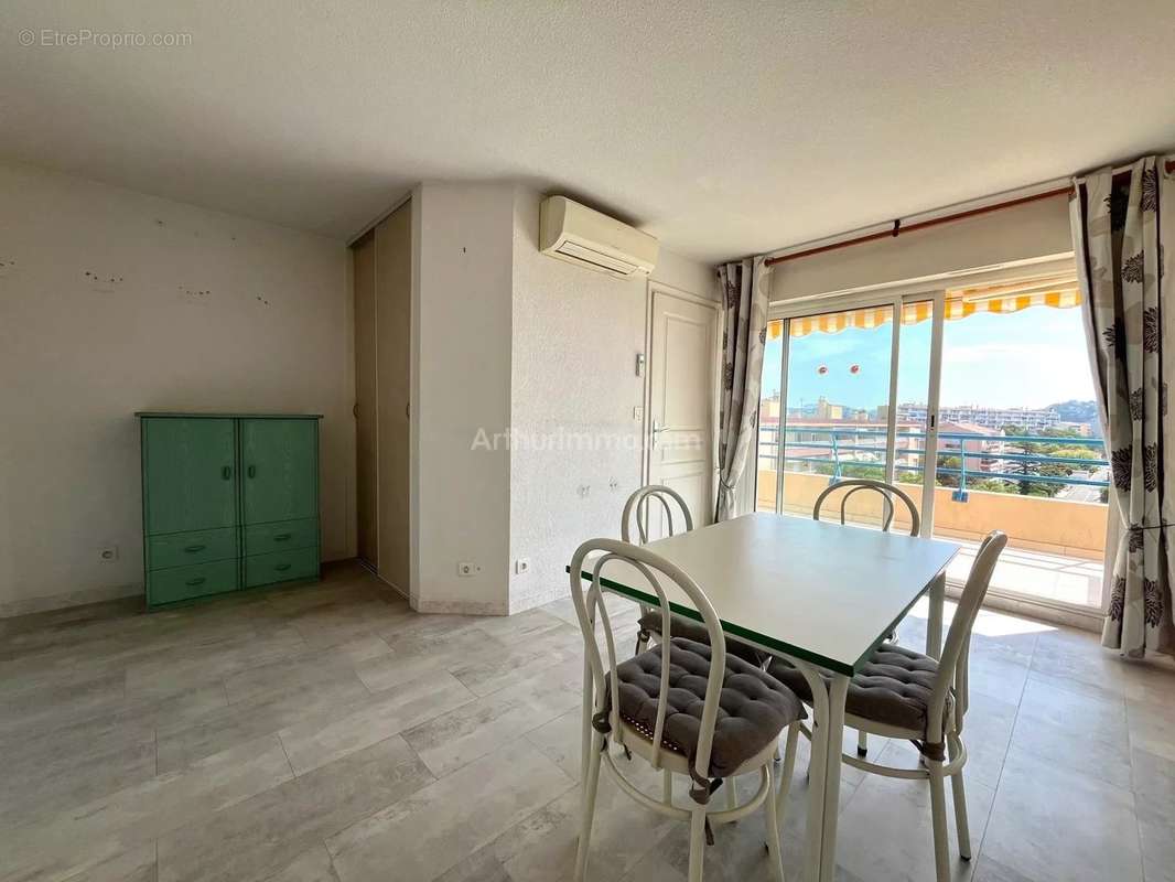 Appartement à FREJUS