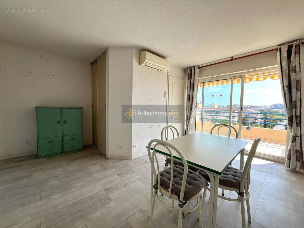 Appartement à FREJUS