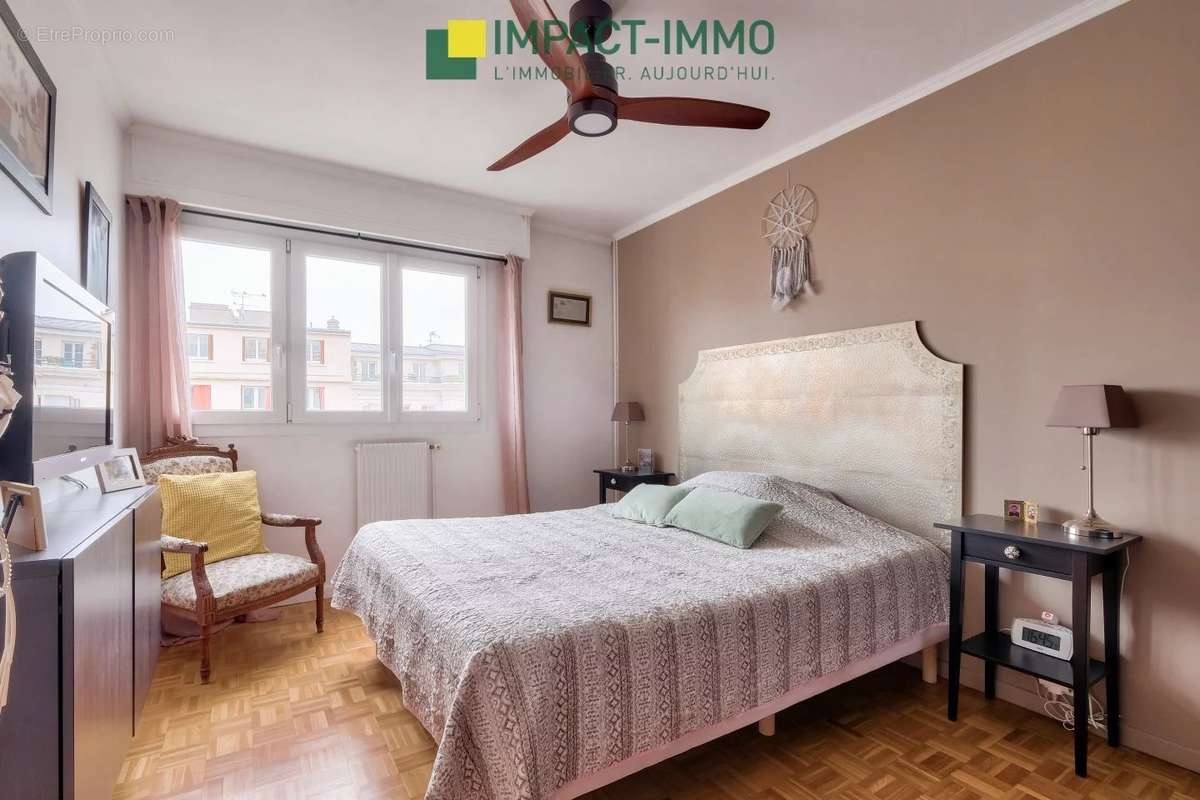 Appartement à COLOMBES