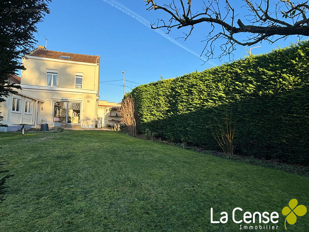 Maison à LEERS