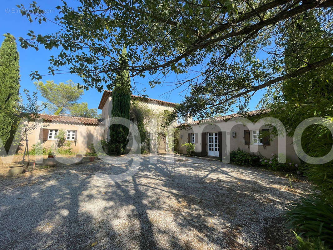 Maison à COGOLIN