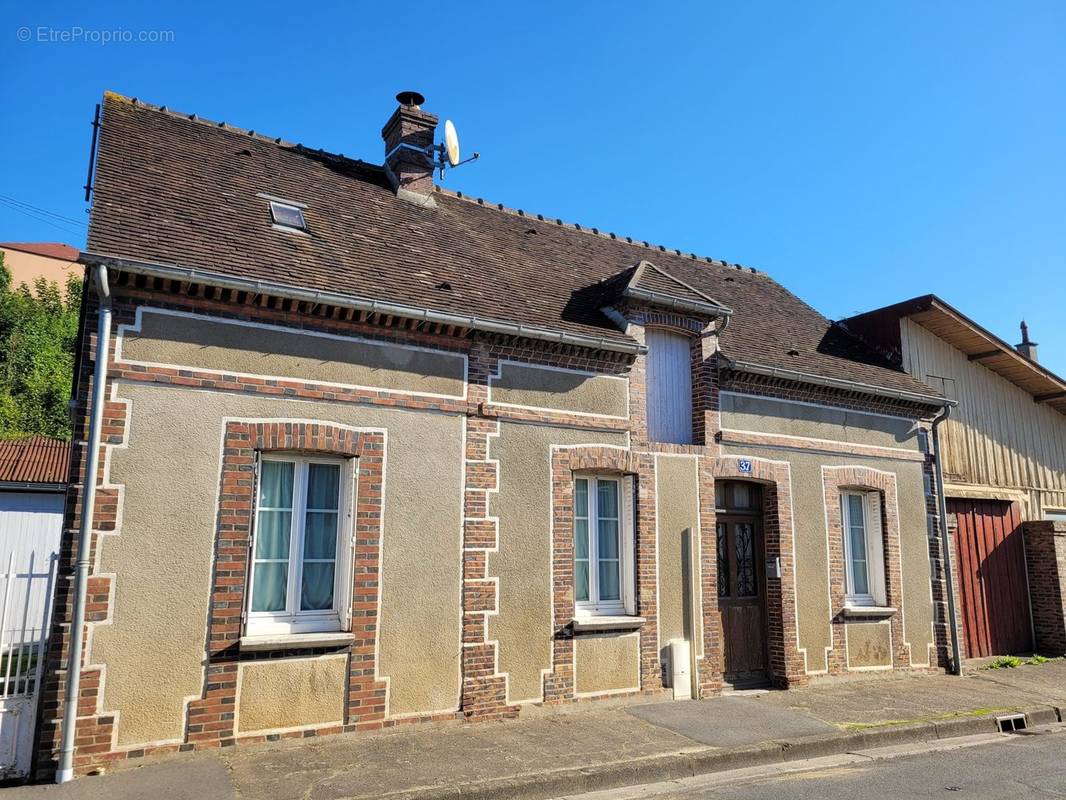 Maison à LONGNY-AU-PERCHE