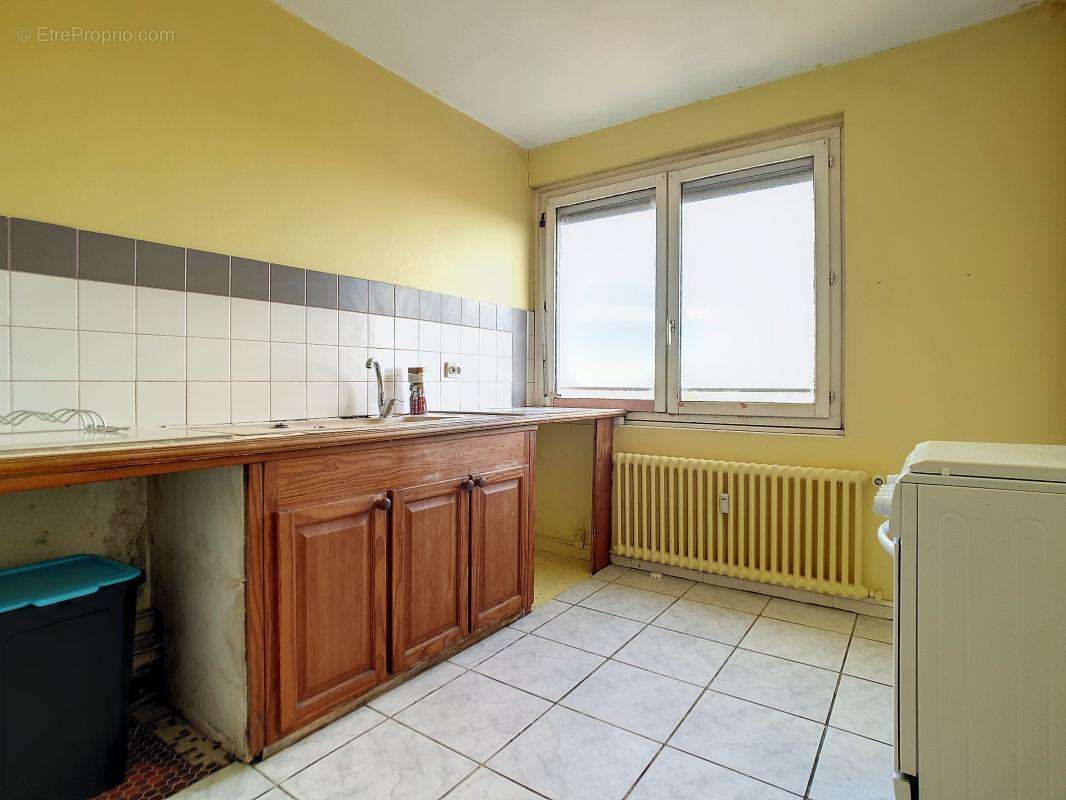 Appartement à CHENOVE