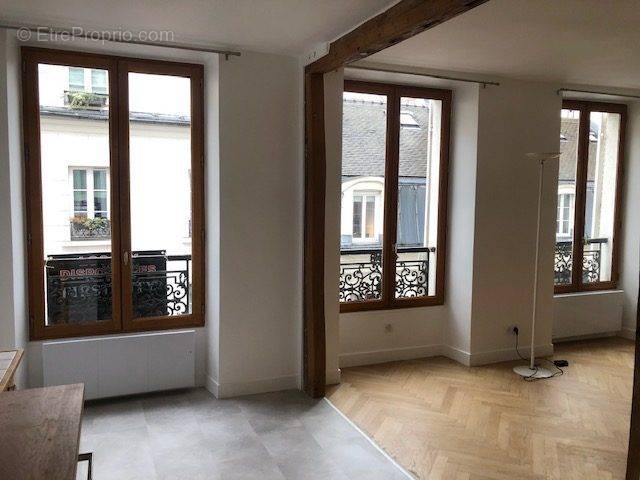 Appartement à PARIS-7E