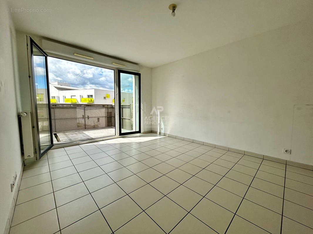 Appartement à CARRIERES-SOUS-POISSY