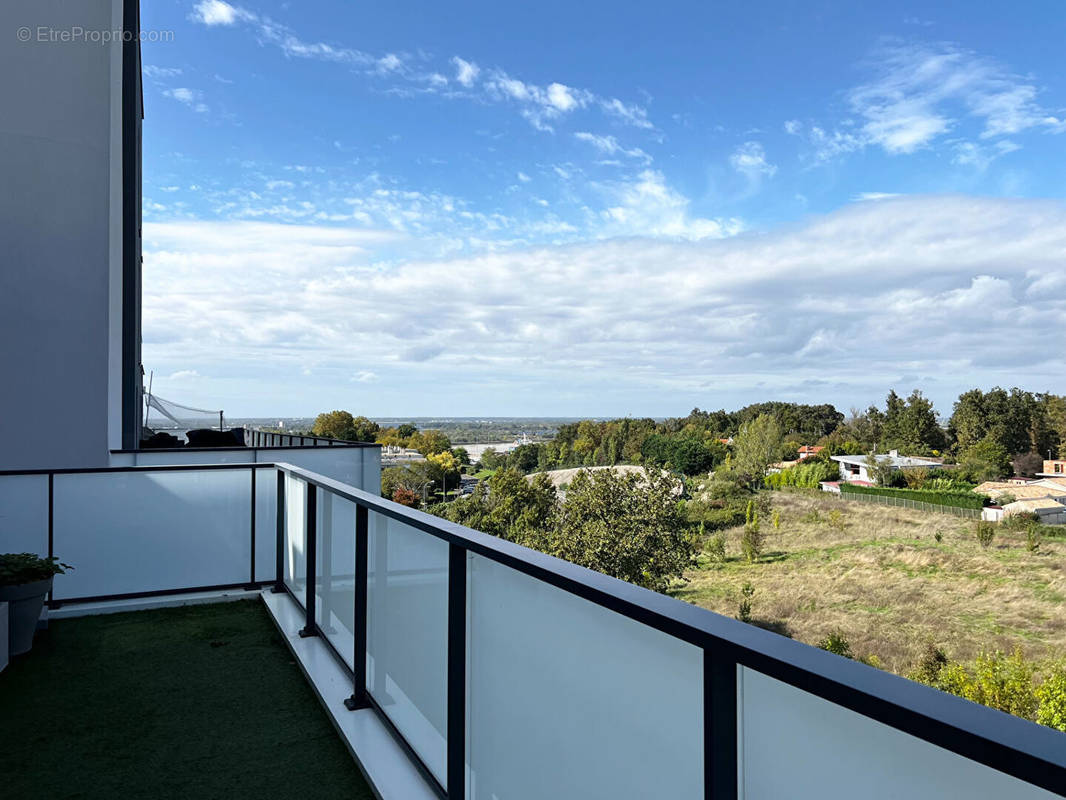 Appartement à CARBON-BLANC