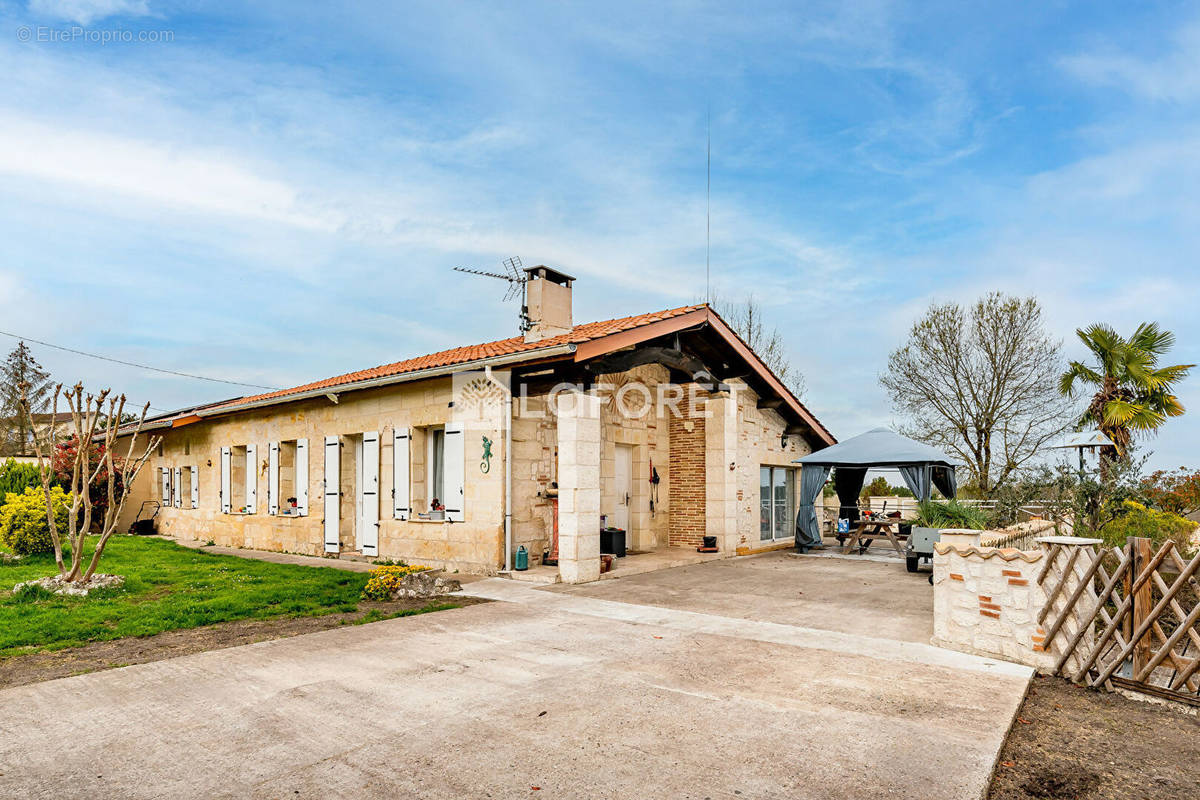 Maison à SAINT-ANDRE-DE-CUBZAC