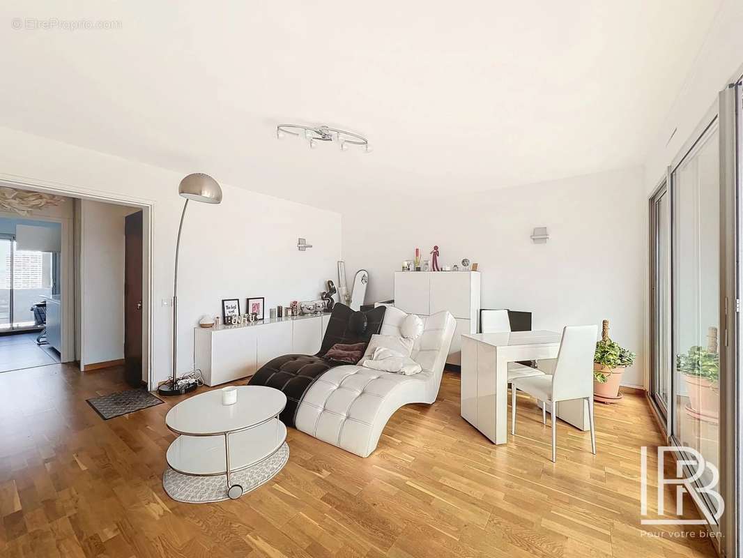 Appartement à MARSEILLE-8E