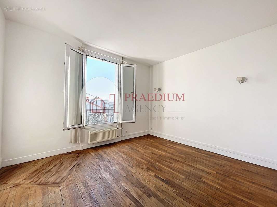 Appartement à ISSY-LES-MOULINEAUX