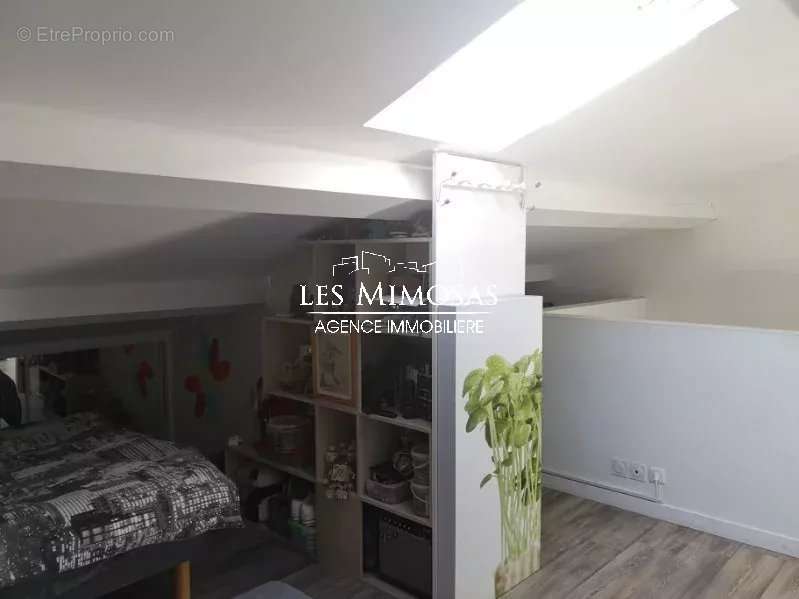 Appartement à PUGET-SUR-ARGENS