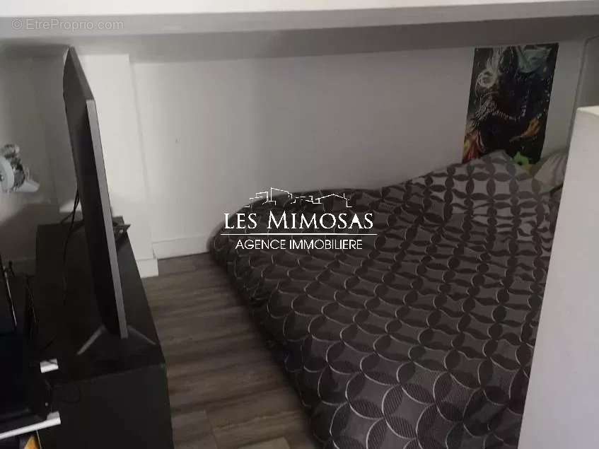 Appartement à PUGET-SUR-ARGENS