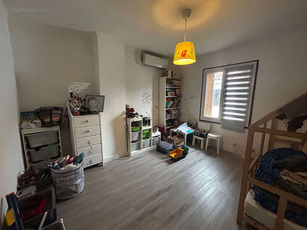 Appartement à MARSEILLE-13E