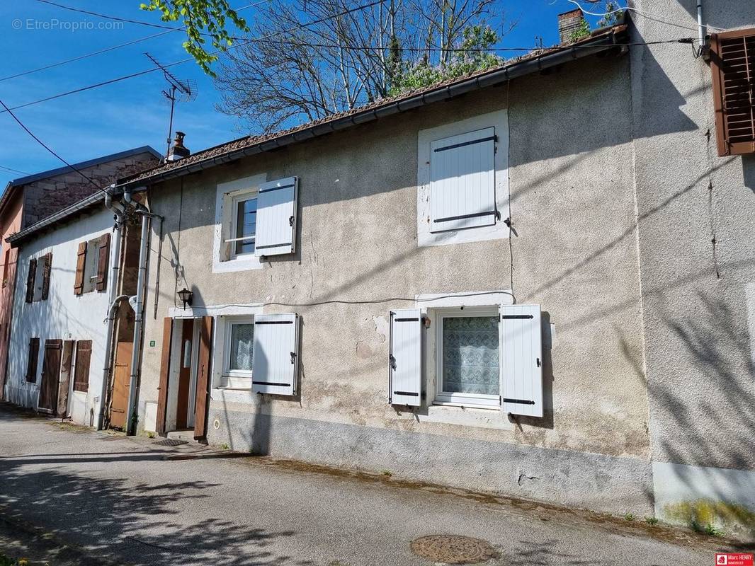 Maison à DOCELLES