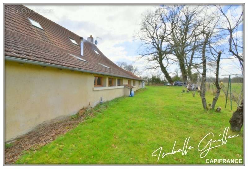 Maison à MONTIPOURET