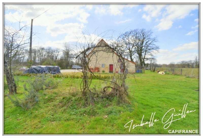 Maison à MONTIPOURET