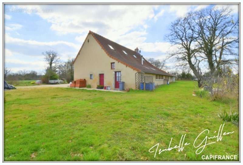 Maison à MONTIPOURET