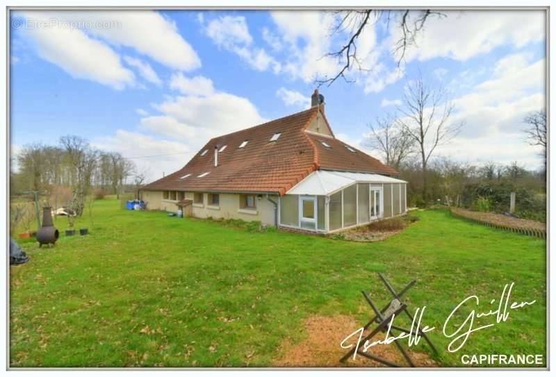 Maison à MONTIPOURET