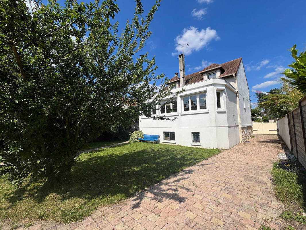 Maison à VILLIERS-SUR-MARNE