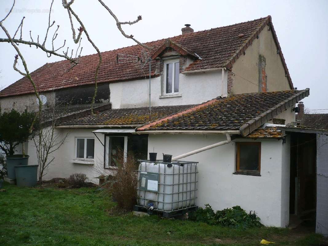 Maison à LA SELLE-SUR-LE-BIED