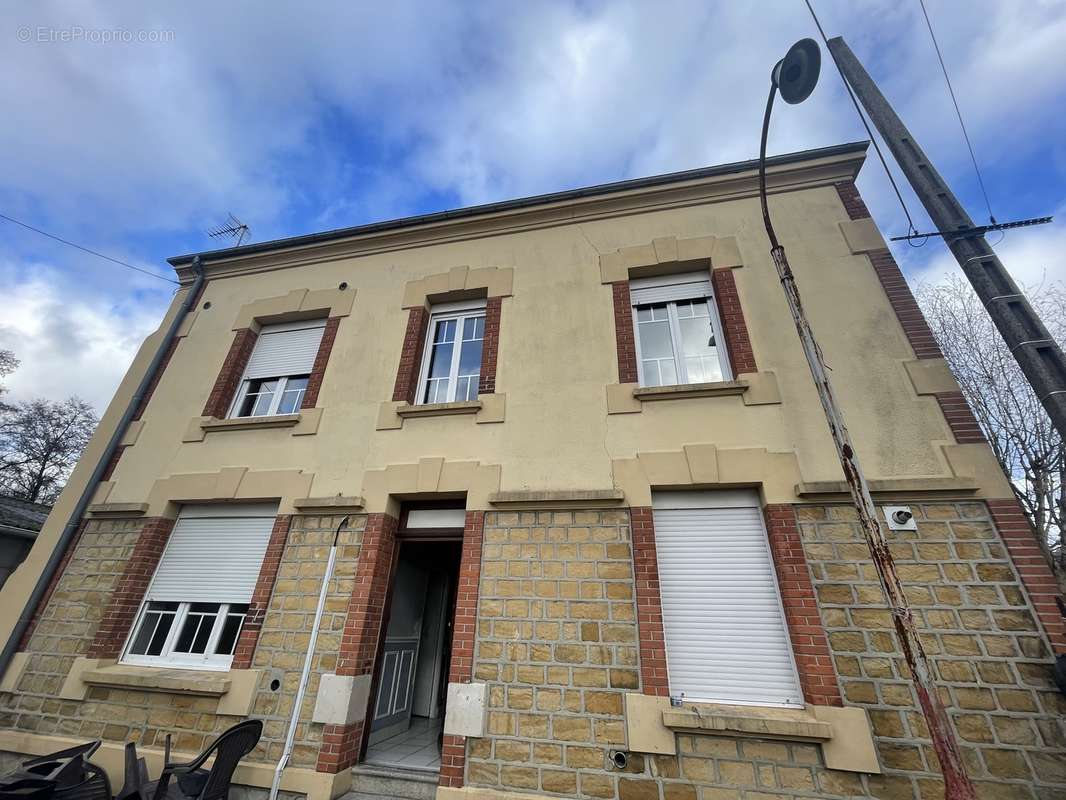 Maison à CHARLEVILLE-MEZIERES