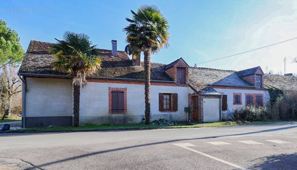 Maison à NOGENT-SUR-VERNISSON