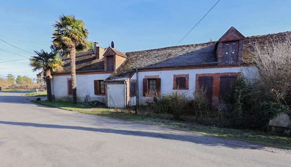 Maison à NOGENT-SUR-VERNISSON