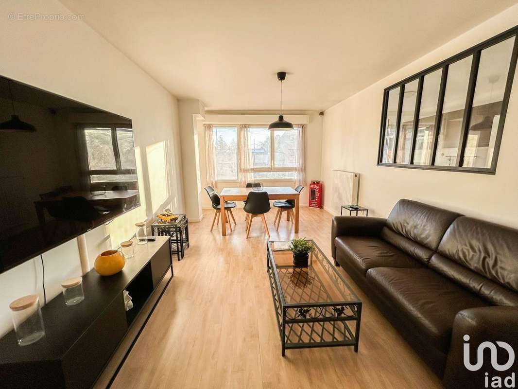 Photo 2 - Appartement à JUVISY-SUR-ORGE