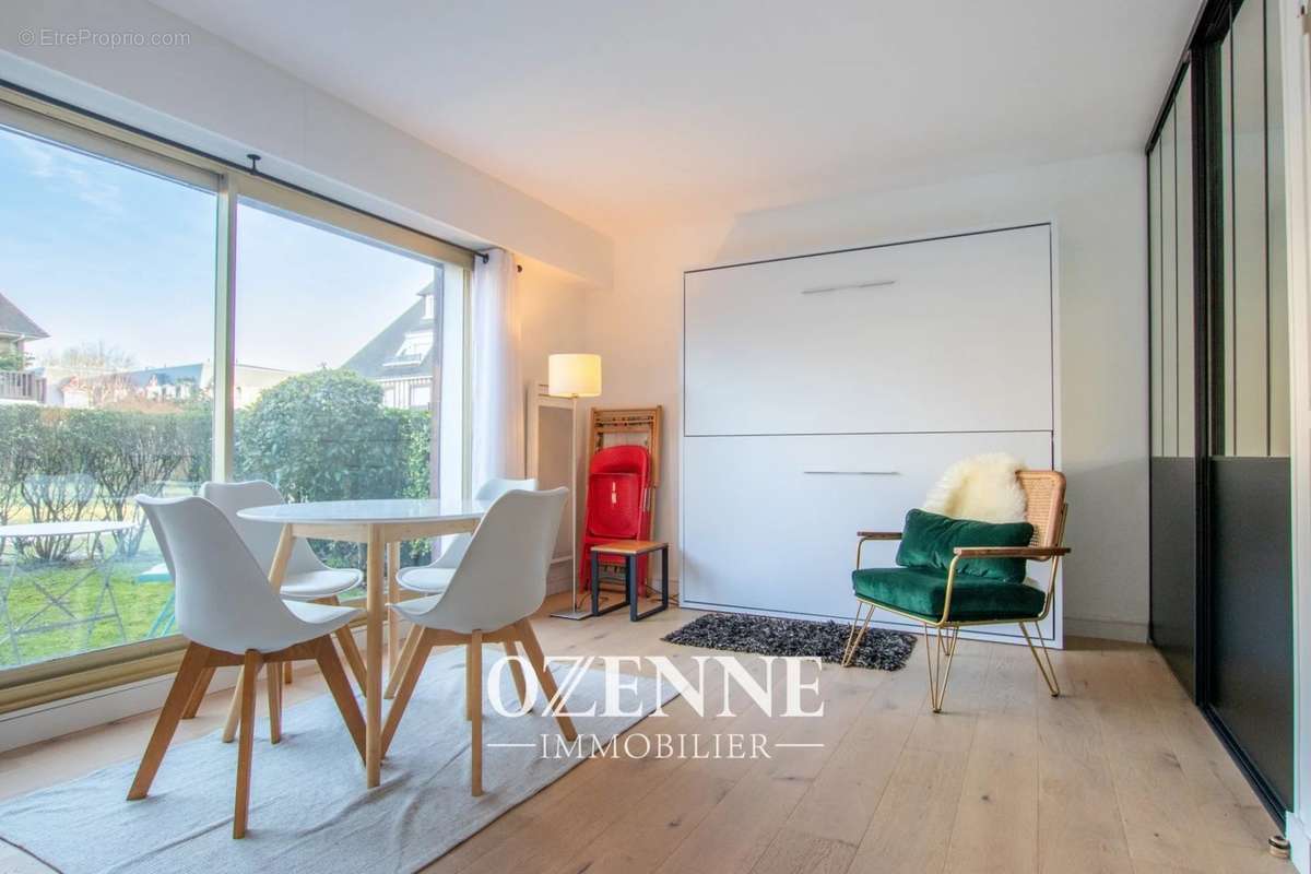 Appartement à BENERVILLE-SUR-MER