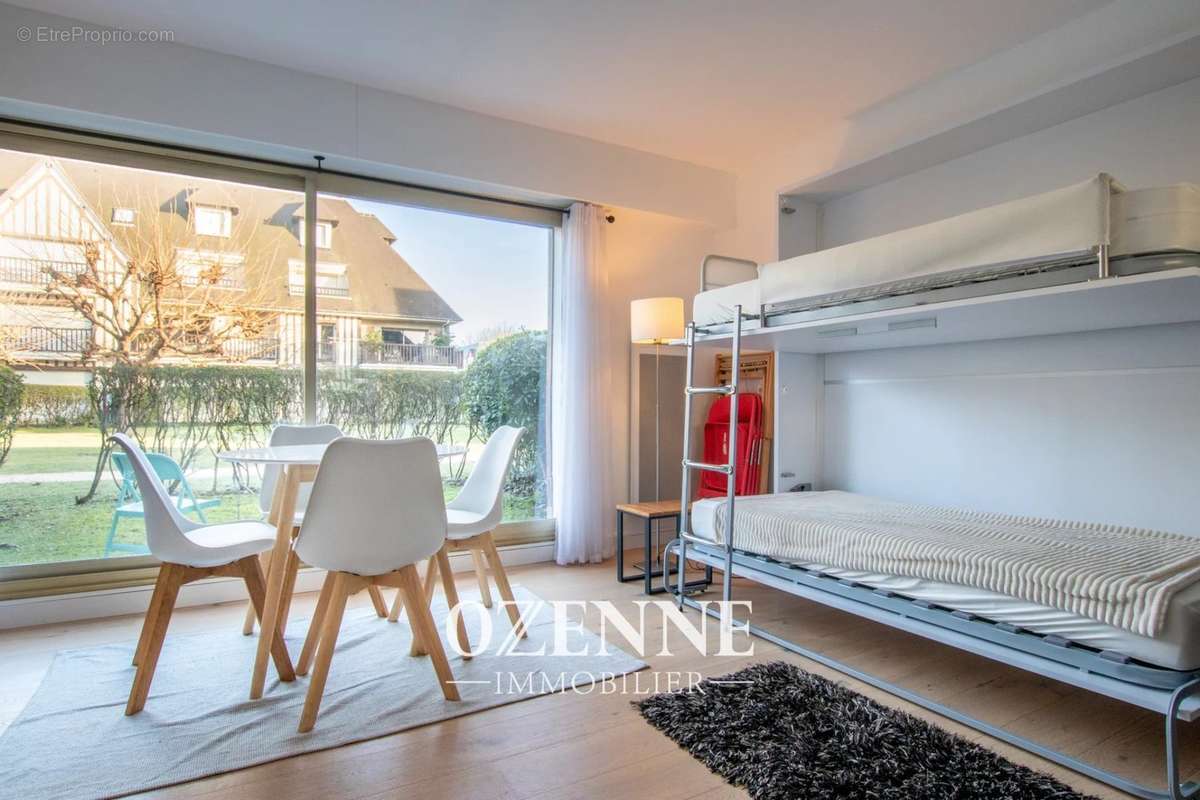 Appartement à BENERVILLE-SUR-MER