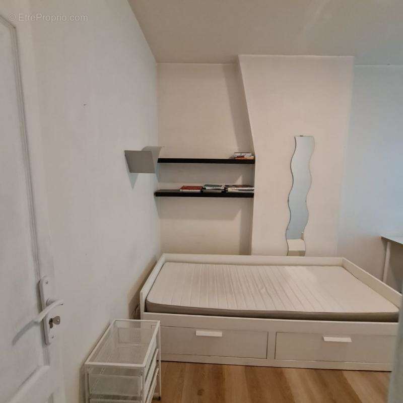 Appartement à PARIS-10E