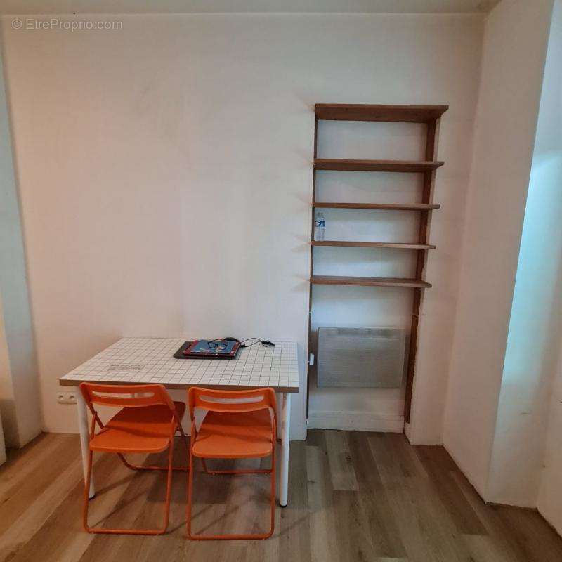 Appartement à PARIS-10E