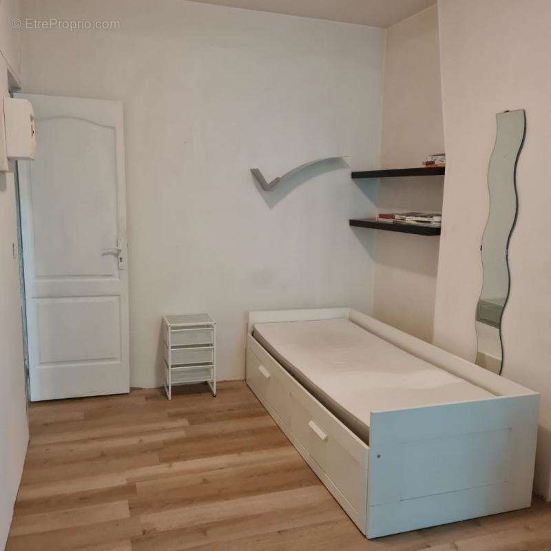 Appartement à PARIS-10E