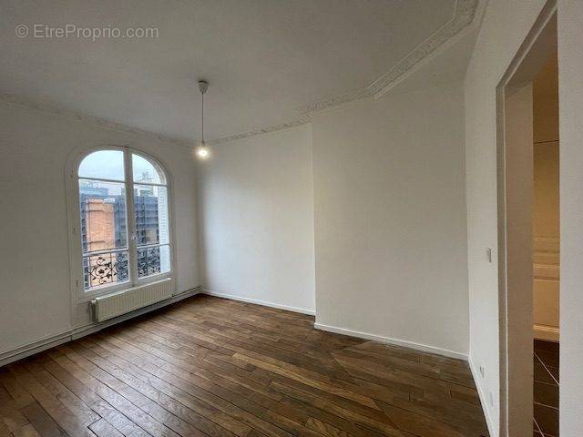 Appartement à CLICHY