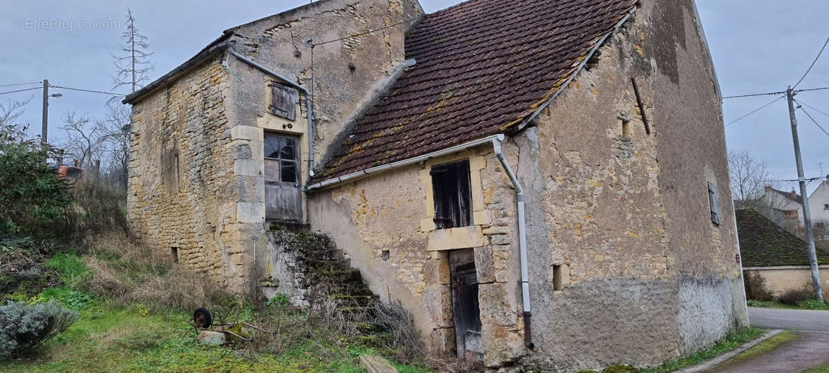 Maison à SAINT-GERMAIN-DES-BOIS