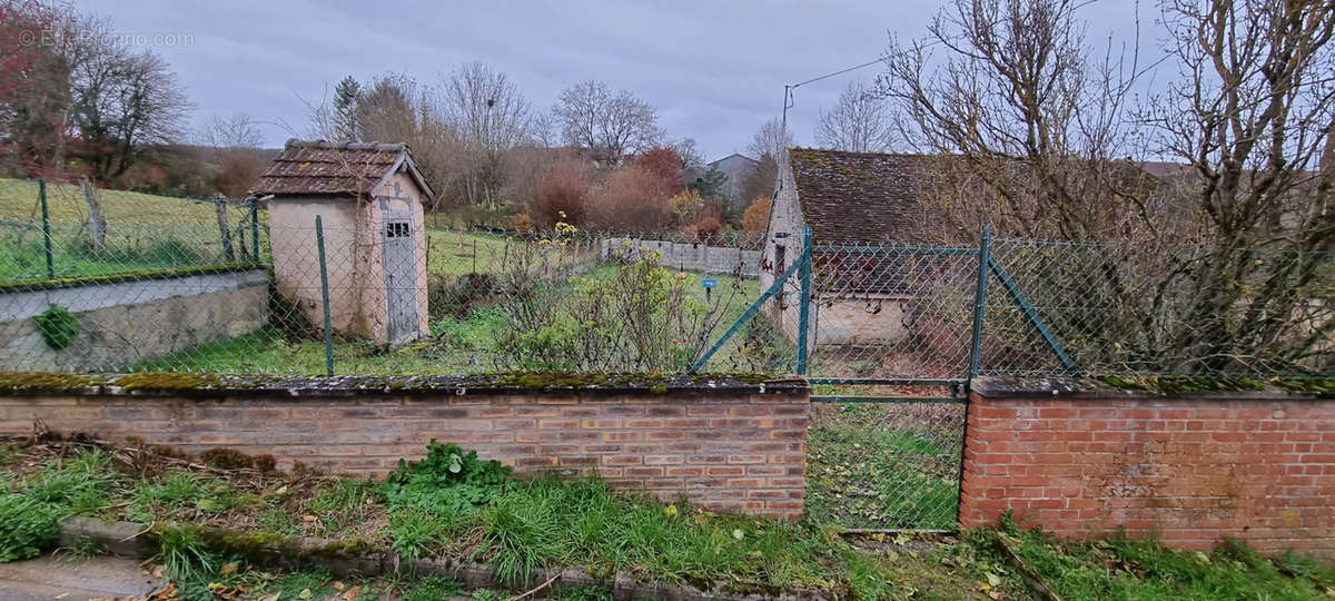 Maison à SAINT-GERMAIN-DES-BOIS