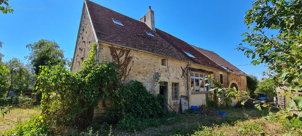 Maison à SAINT-GERMAIN-DES-BOIS