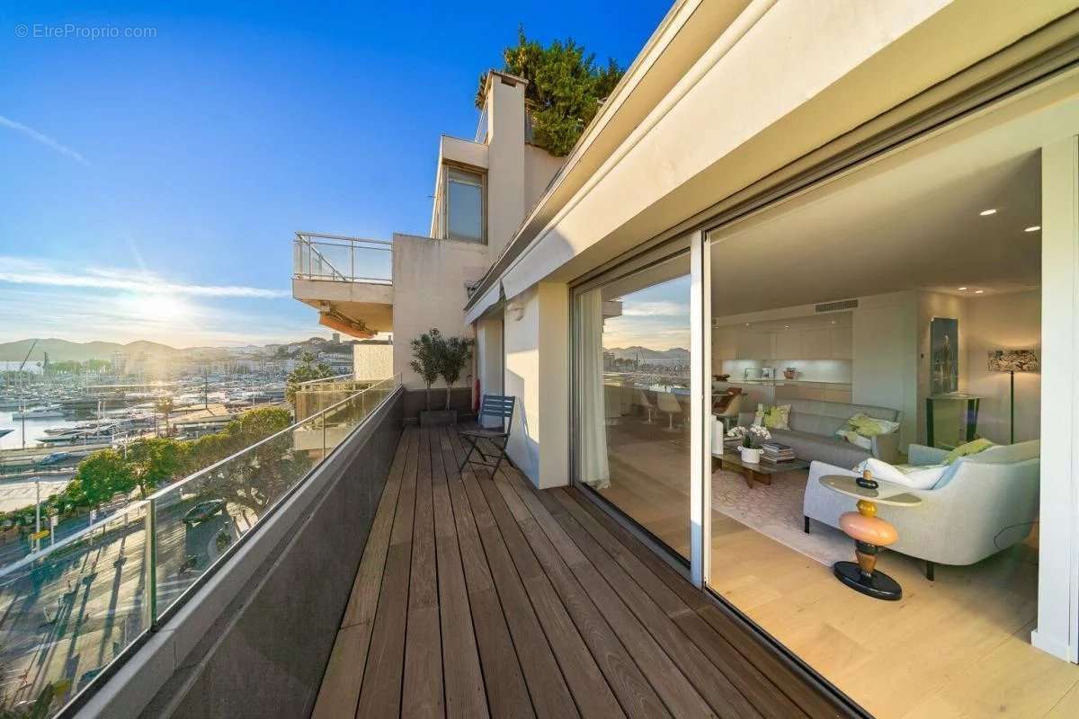 Appartement à CANNES