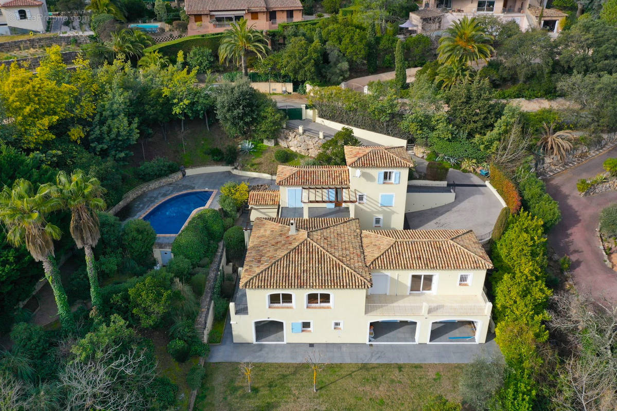 Maison à FREJUS