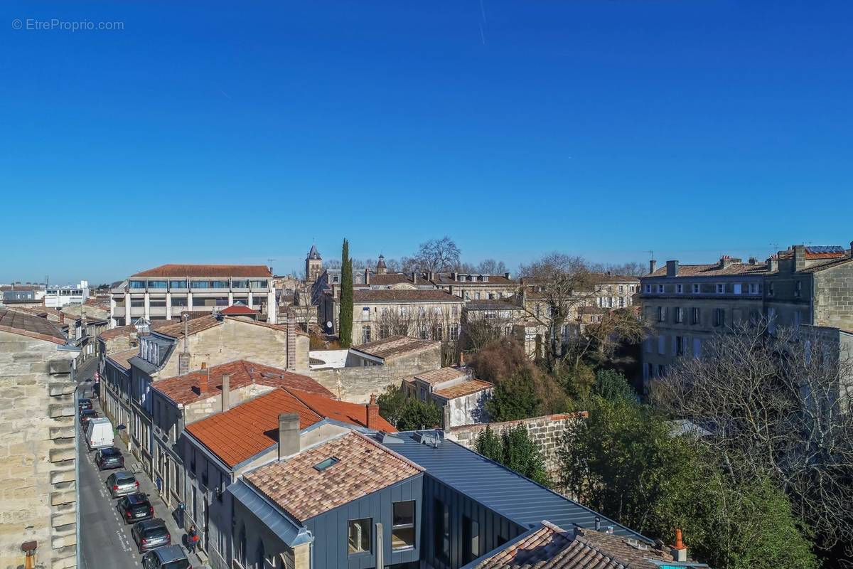 Appartement à BORDEAUX