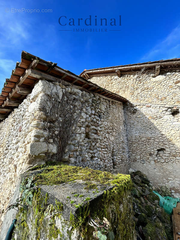 Maison à SAINT-ASTIER