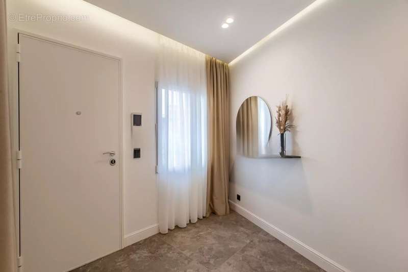 Appartement à VILLEFRANCHE-SUR-MER