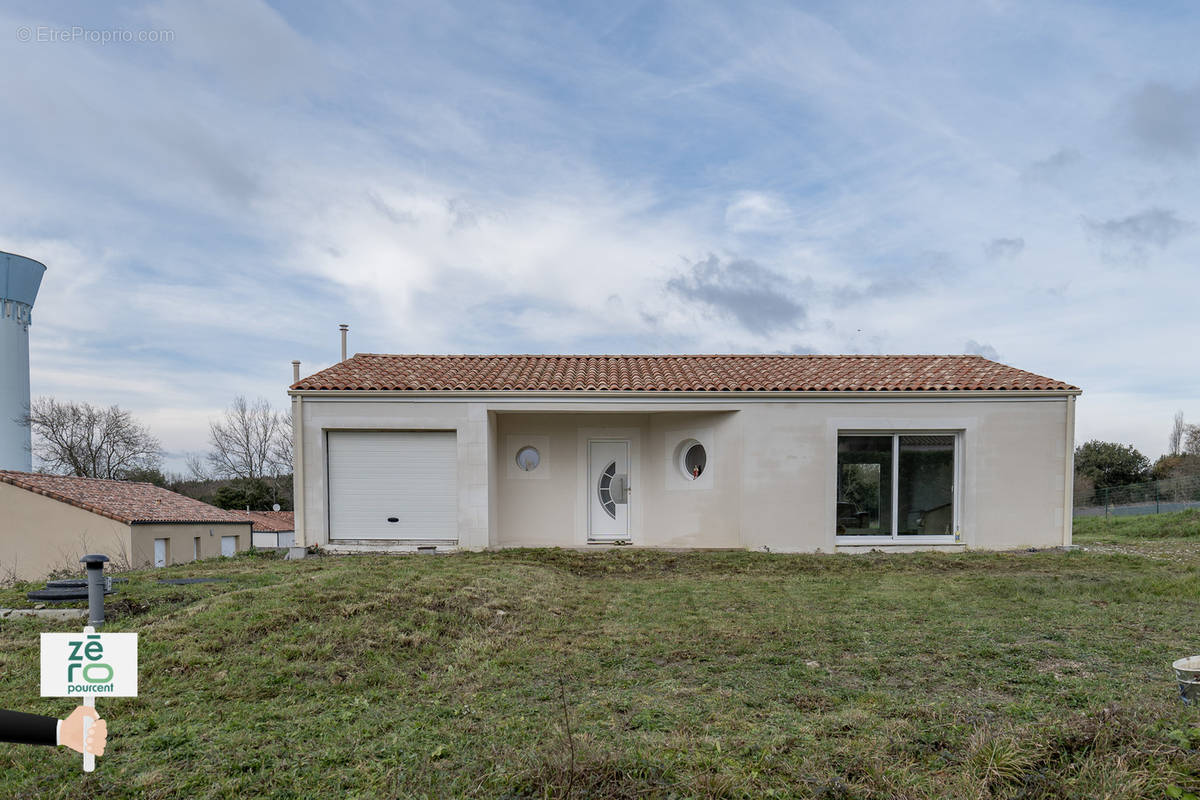 Maison à SAINT-CYR-EN-TALMONDAIS