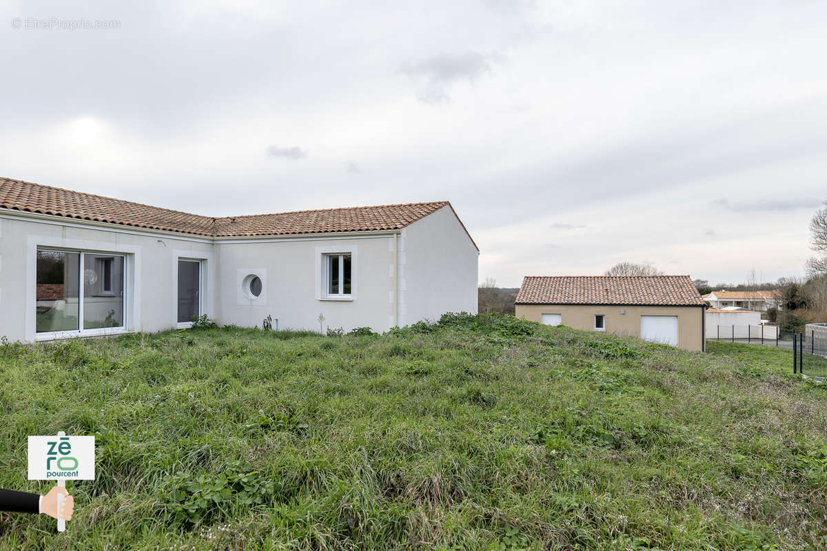 Maison à SAINT-CYR-EN-TALMONDAIS