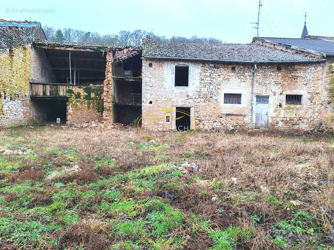 Maison à GIRAUVOISIN