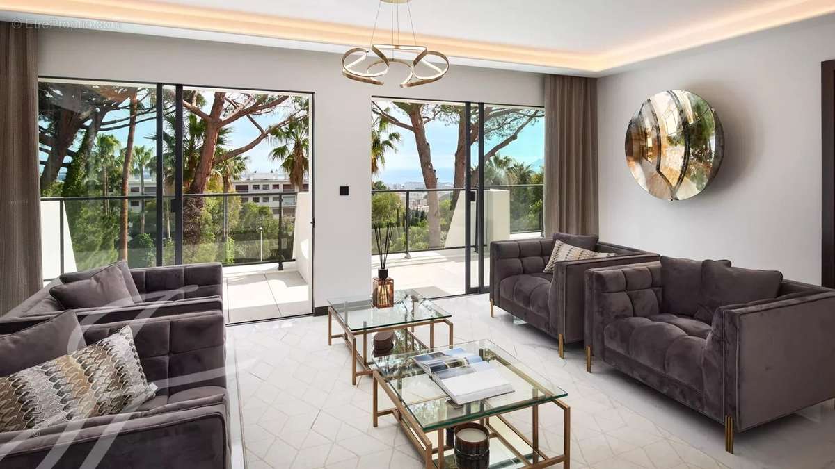 Appartement à CANNES