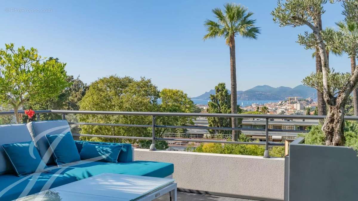 Appartement à CANNES