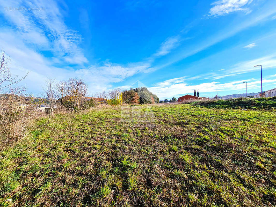 Terrain à LIMOUX