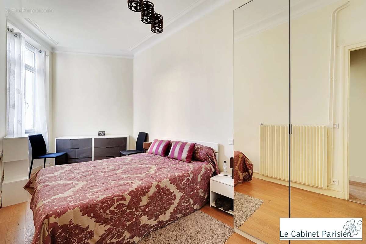 Appartement à PARIS-14E